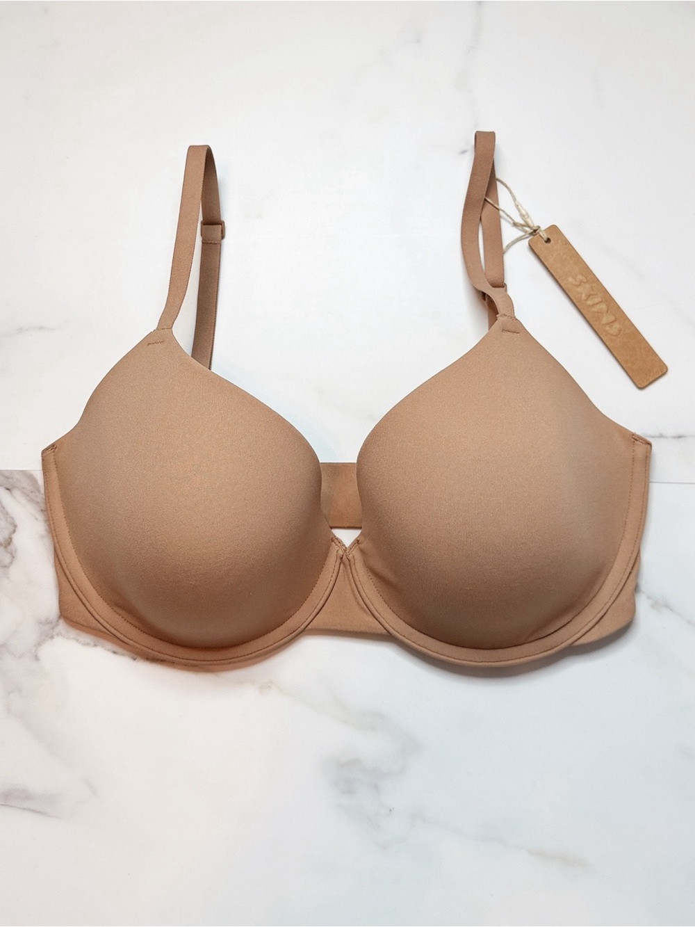 NWT Skims Fits Everybody T-Shirt Bra